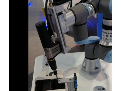 協作機器人+固定式微扭電槍